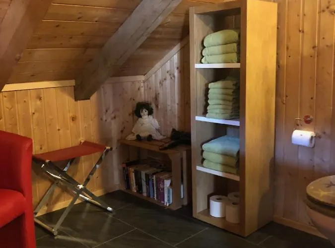 Bnb Haag Bed and breakfast 4*